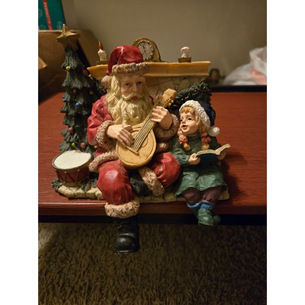 Three Hands Corp Santa Playing Lute with Girl Christmas Shelf Sitter‎ Figurine